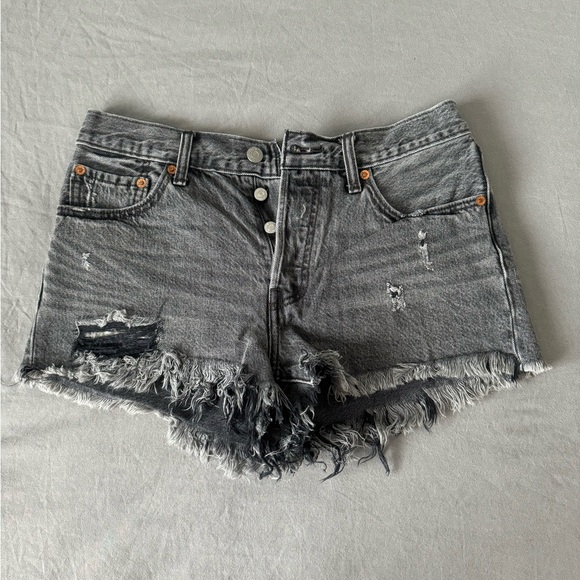 Levi’s 501 shorts - Picture 2 of 4